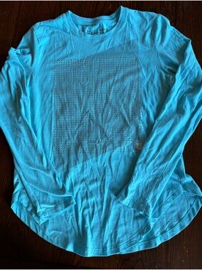 Under Armour Aqua Blue Long Sleeve Graphic Performance Tee